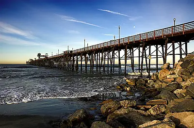 Oceanside pier. 1/250s @ f/8
