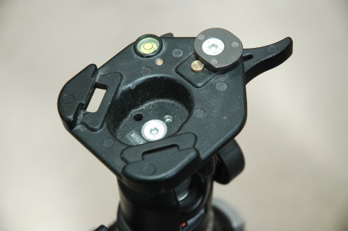 Tripod head