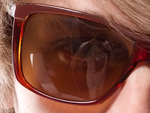 sunglass reflection