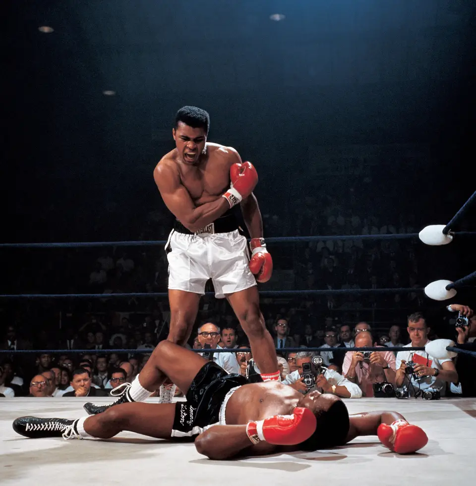 Muhammad Ali vs Sonny Liston - Donald L. Robinson