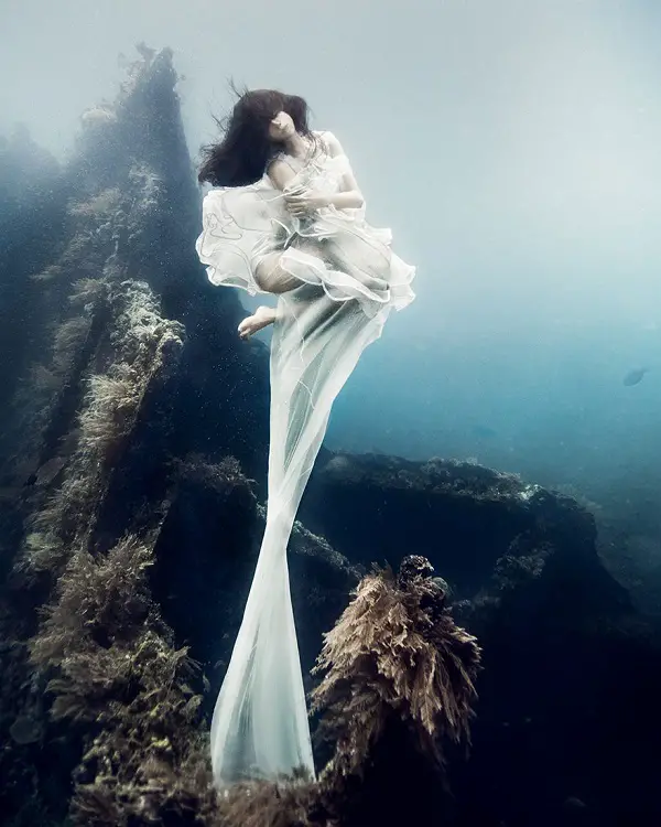 One of a kind photoshoot in surreal surroundings by Von Wong
