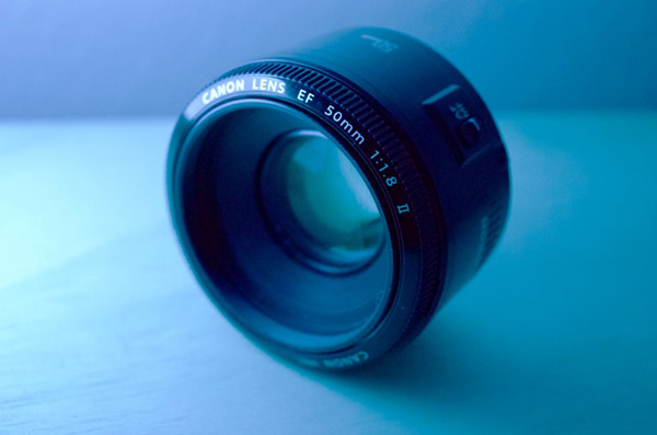 modern canon EF lens