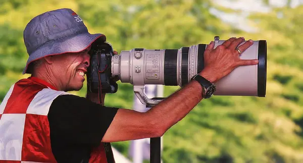 long telephoto lens